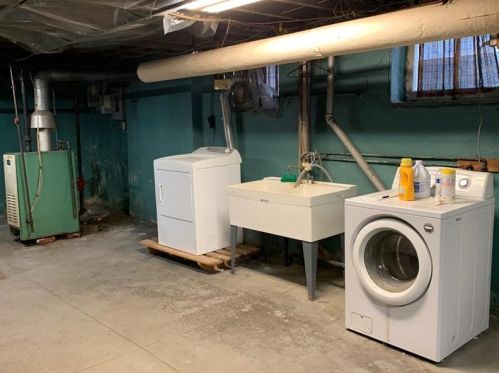 5544 Bryant St, Pittsburgh PA 15206-1675 exterior