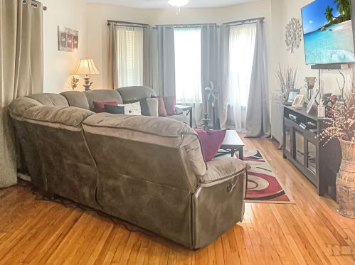 7930 Grn St, Chicago IL 60620-2539 exterior