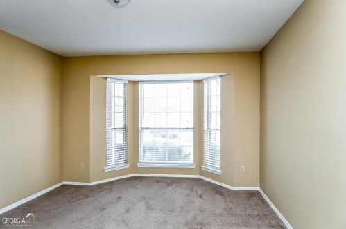 606 Woodstone Rd, Lithonia GA  30058-5947 exterior