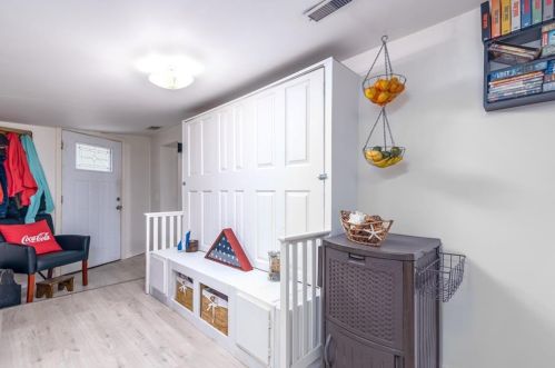 9 Ashby St, Providence RI 02919-6604 exterior