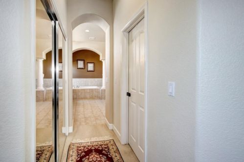 1086 Souza Dr, Folsom CA 95762-7556 exterior