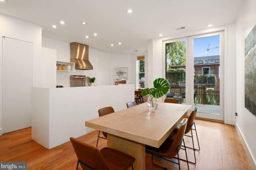 1329 10 St, Washington DC 20002-3718 exterior