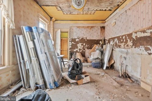 1665 56th St, Philadelphia PA  19143-5305 exterior