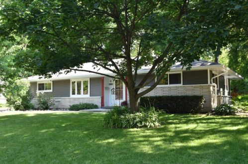 2380 Marne Ave, Milwaukee WI 53209-4370 exterior