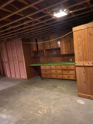 3441 Newcastle Dr, Grand Rapids MI 49508-5543 exterior