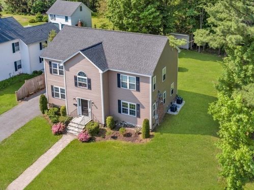 31 School St, Woburn, MA 01801-1730