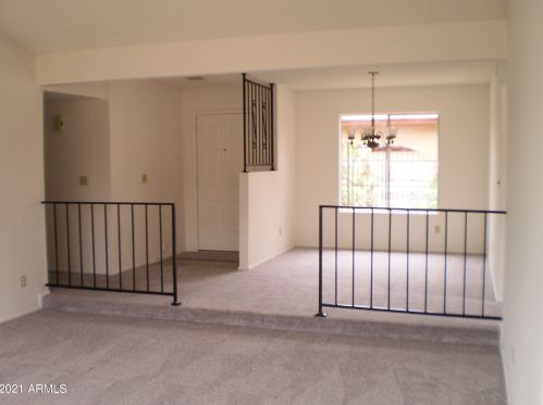 15801 30 Ave, Phoenix AZ 85041-9304 exterior