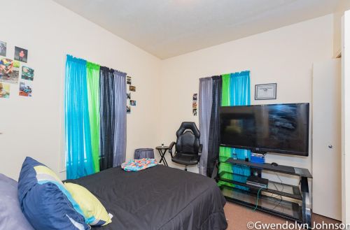 930 Sheldon Ave, Grand Rapids MI 49507-1166 exterior