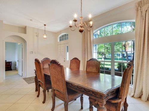 2811 Serenity Cir, Fort Pierce FL 34981-5054 exterior