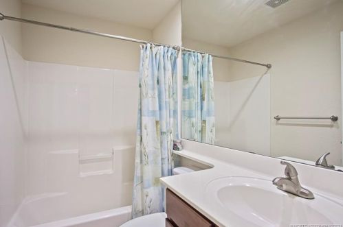 7 Huarte Way, Fort Pierce FL 34952-8517 exterior