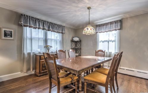 148 Frederick Ave, Babylon NY 11702-2103 exterior