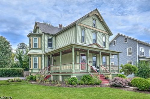 67 Leigh St, Clinton NJ 08809-1348 exterior