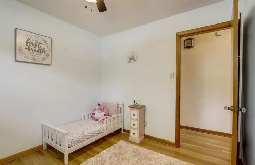 5323 Ohio Ave, Milwaukee WI  53219-4429 exterior