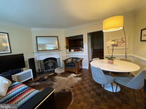 673 Columbus St, Alexandria VA  22314-1848 exterior