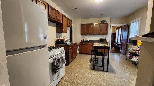 2945 36th St, Milwaukee WI  53210-1927 exterior