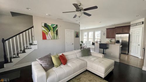 1783 Maple Walk Cir, Atlanta, GA 30315-4803