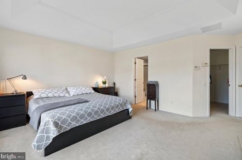 33 Maidenhead Rd, Princeton NJ 08540-7733 exterior