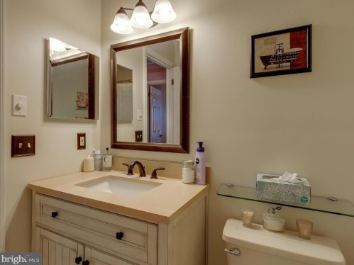 24 Ln Costa Dr, Blenheim NJ 08012-5531 exterior