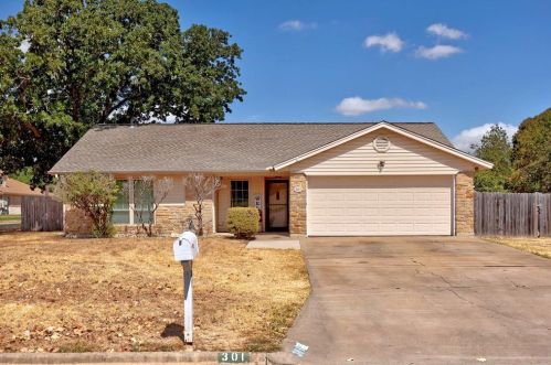 301 Wagon Wheel Trl, Georgetown, TX 78628-2408