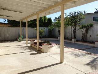 14872 Featherhill Rd, Tustin CA  92780-6719 exterior