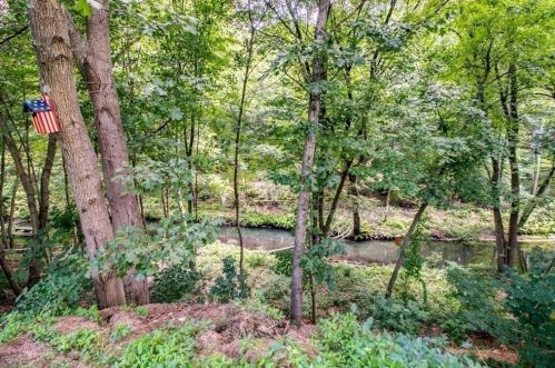 203 Murphy Ln, Chicopee MA 01020-4837 exterior