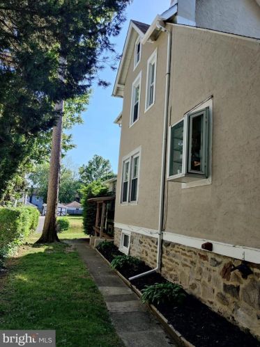 39 Logan Ave, Manor PA 19036-1810 exterior