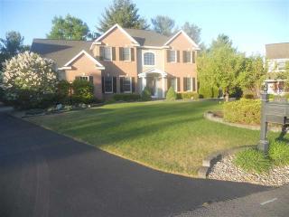2027 Dobie Ln, Schenectady, NY 12303-6006
