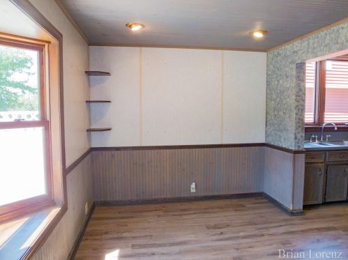 6 Travis St, Grand Rapids MI 49505-4637 exterior