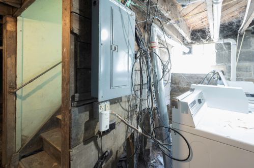 2630 Bartlett Ave, Milwaukee WI  53211-3501 exterior