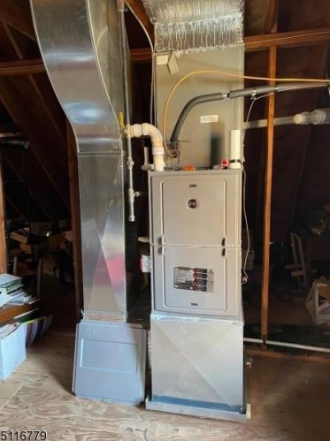 10 Brookside Dr, Rockaway NJ 07866-4201 exterior