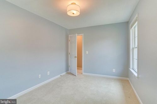 5710 6th St, Arlington VA  22205-1014 exterior