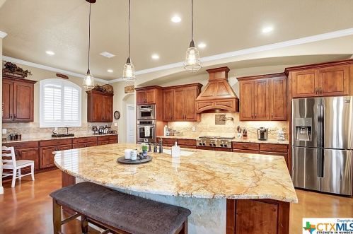 831 Mystic Breeze, Spring Branch TX 78070-5076 exterior