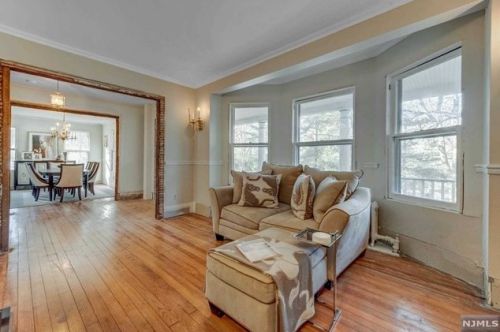 296 Saddle River Rd, Upper Saddle River NJ  07458-2108 exterior