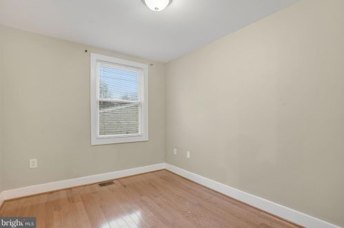 2811 Joseph Makell Ct, Alexandria VA 22306-2840 exterior