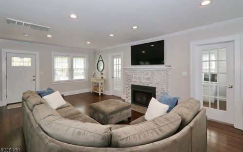 210 Mountainview Ave, Scotch Plains NJ  07076-1418 exterior