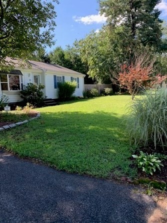 85 Tamarack Dr, Springfield, MA 01129-1942