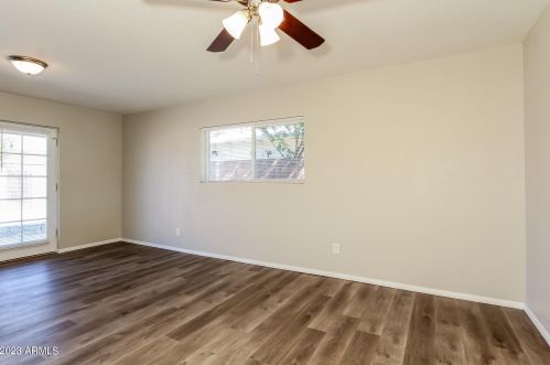 3808 Cavalier Dr, Phoenix AZ  85019-1720 exterior