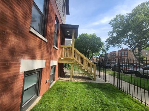 912 Monticello Ave, Chicago IL  60651-3949 exterior