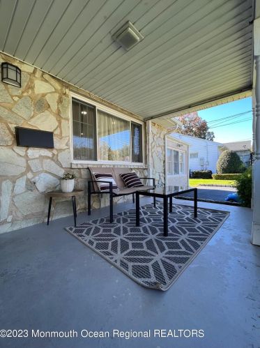 120 Beechwood Ave, West Long Branch NJ 07764-1801 exterior