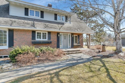 3106 Riviera Rd, Sartell MN 56377-9757 exterior