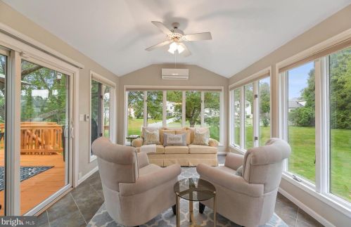 14929 Clavel St, Rockville, MD 20853-1545