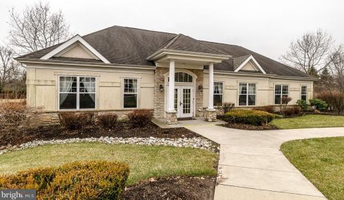 247 Masterson Ct, Trenton NJ  08618-1443 exterior