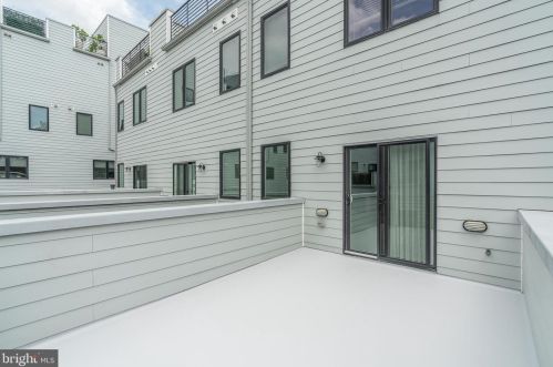 1348 Mascher St, Philadelphia PA 19122-3212 exterior