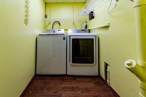 424 Berwick Blvd, Waukegan IL 60085-3408 exterior