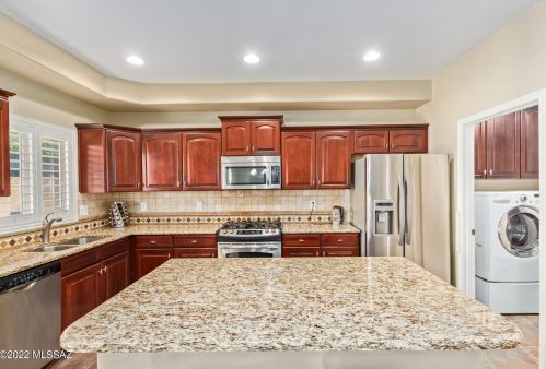 11779 Mesquite Holw Dr, Tucson AZ 85737-7350 exterior