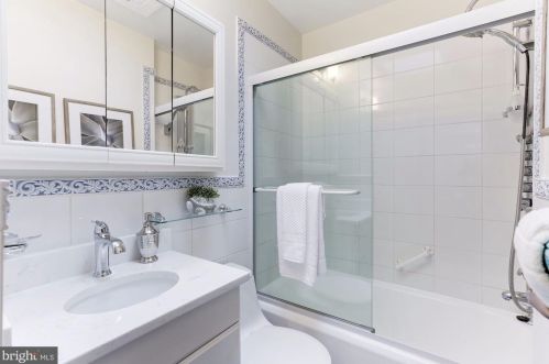 1665 32 St, Washington DC 20007-2931 exterior