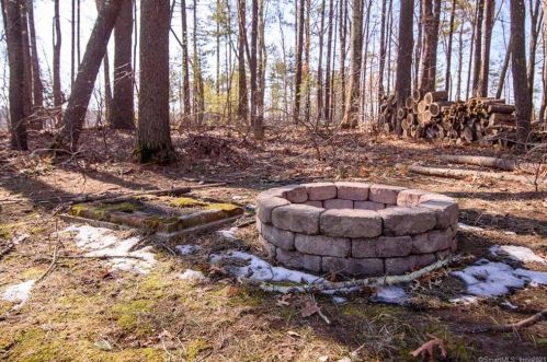 122 Pleasant Vw Dr, Killingly CT 06241-1214 exterior