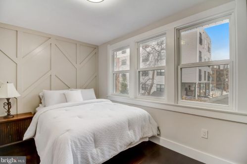 2911 17th St, Washington DC  20018-1825 exterior