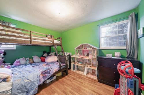 6834 Alcoma Dr, Pittsburgh PA  15235-2257 exterior