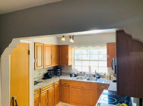 1316 33rd Ave, Tampa FL 33610-7818 exterior